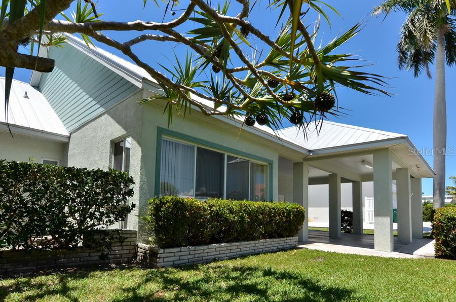 518 77th St., Holmes Beach, FL 34217