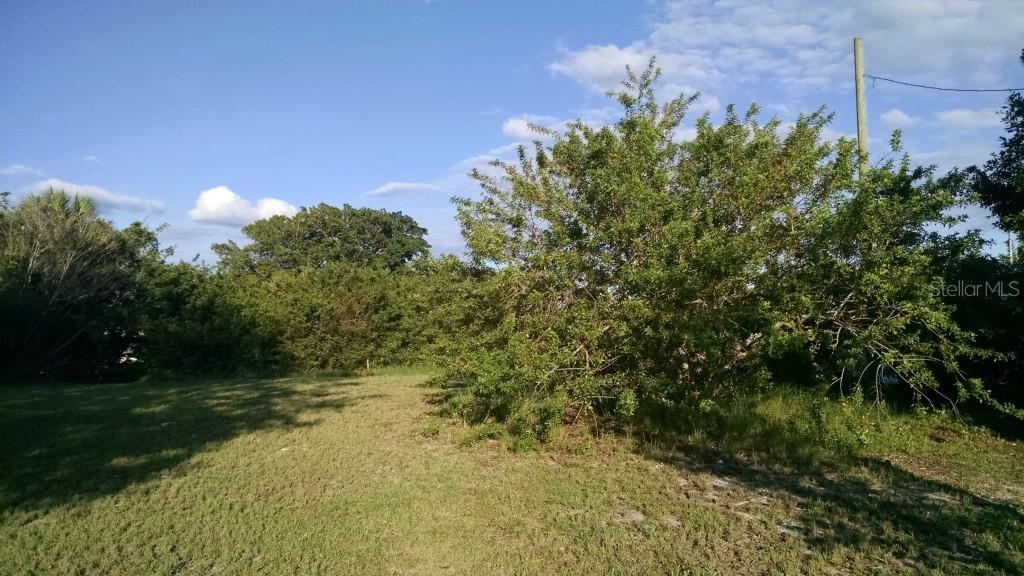 831 Palmetto Dr., Port Charlotte, FL 33952