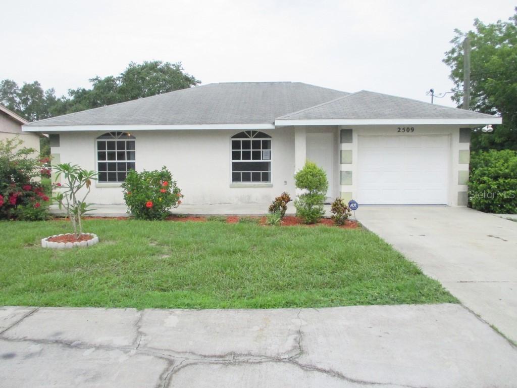 2509 1st Ave., Palmetto, FL 34221