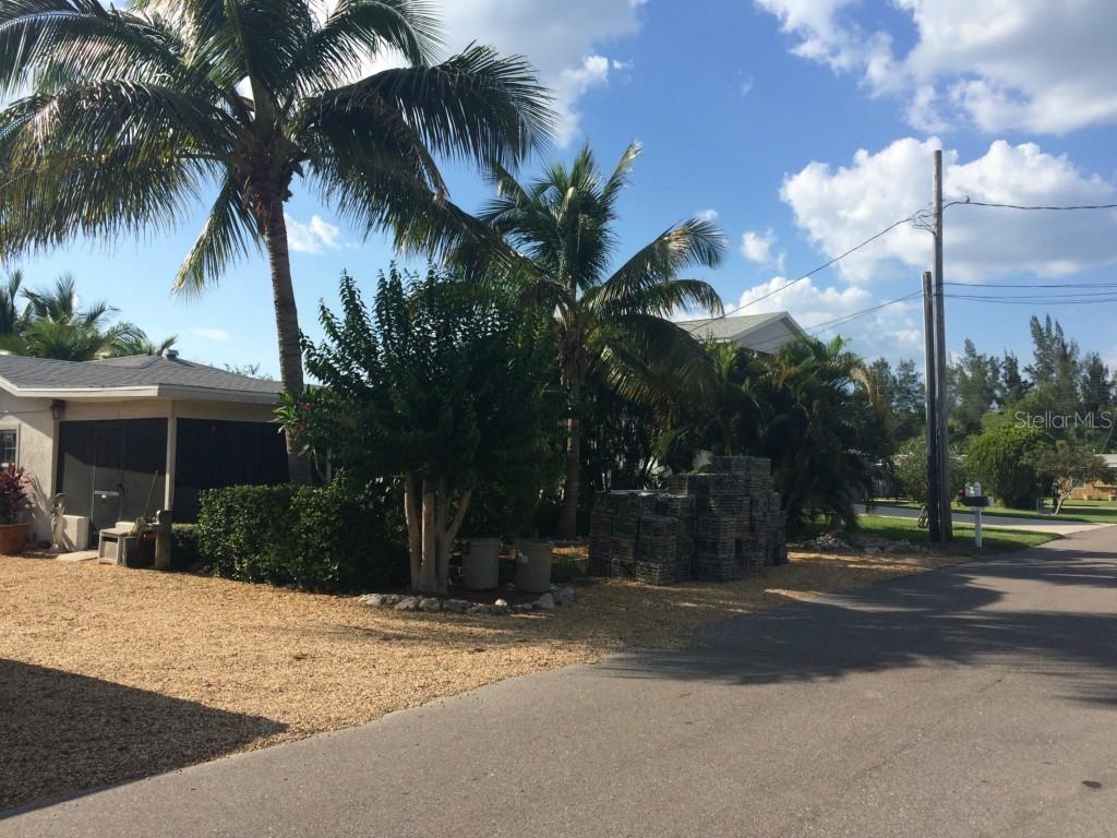 4424 106th St., Bradenton, FL 34210