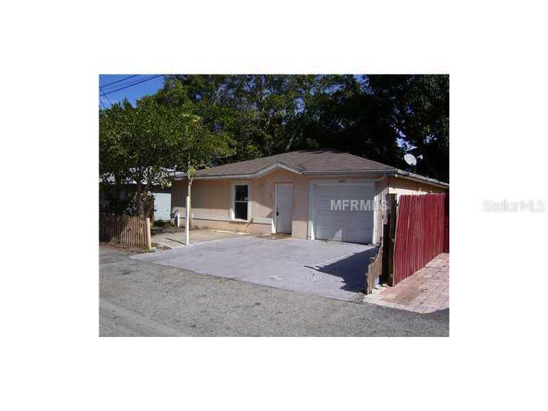 1025 8th St., Bradenton, FL 34205
