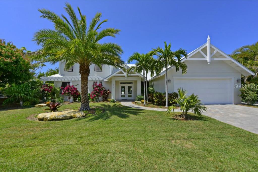 528 75th St., Holmes Beach, FL 34217