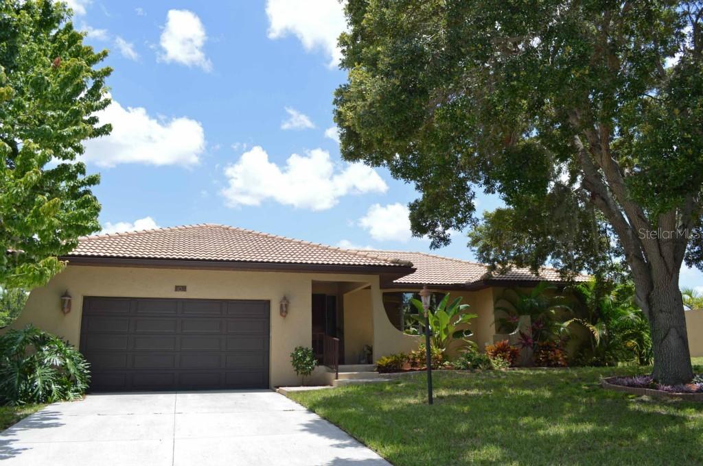 103 Raphael Pl., Nokomis, FL 34275