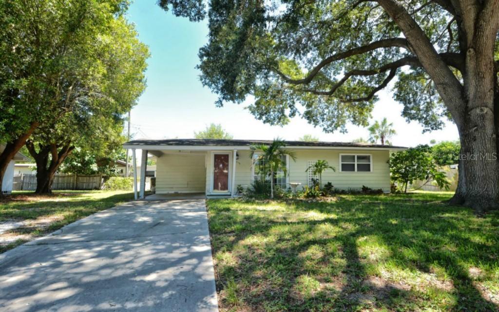 2945 Michigan St., Sarasota, FL 34237