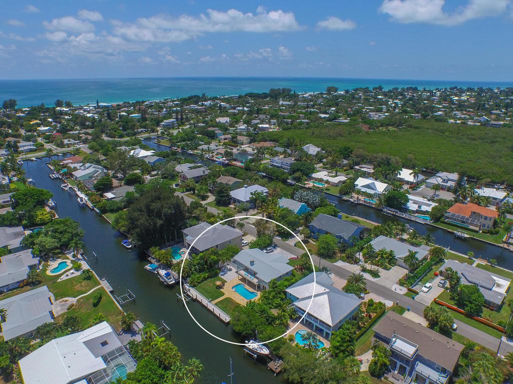 517 75th St., Holmes Beach, FL 34217