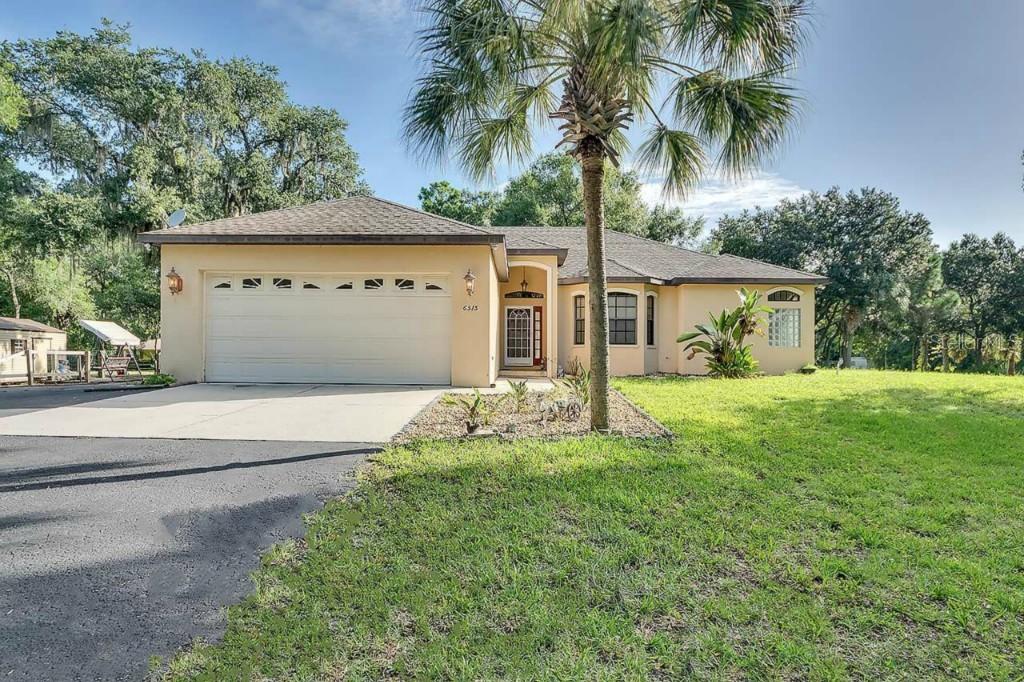 6515 12th Ave., Bradenton, FL 34208