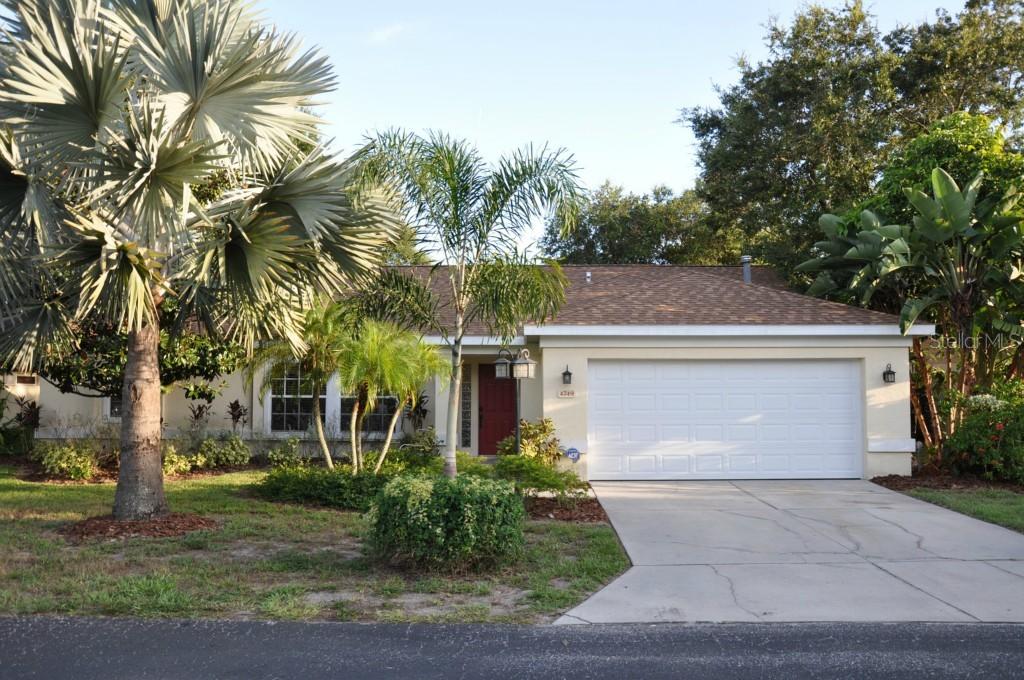 4749 Hamlets Grove Dr., Sarasota, FL 34235