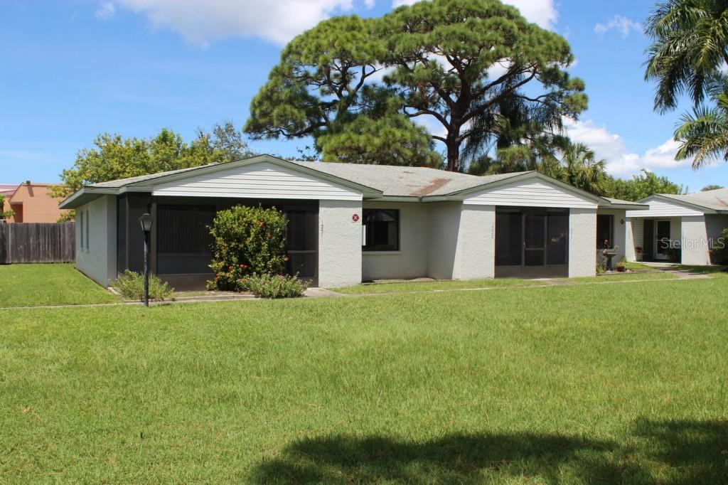 1229 68th Avenue Dr., Bradenton, FL 34207