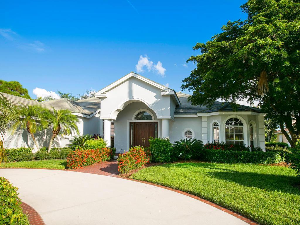 8210 Regents Ct., University Park, FL 34201