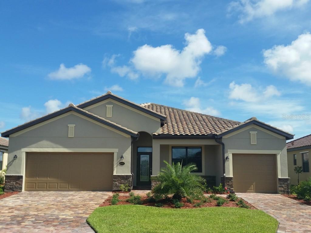 6450 Willowshire Way, Bradenton, FL 34212