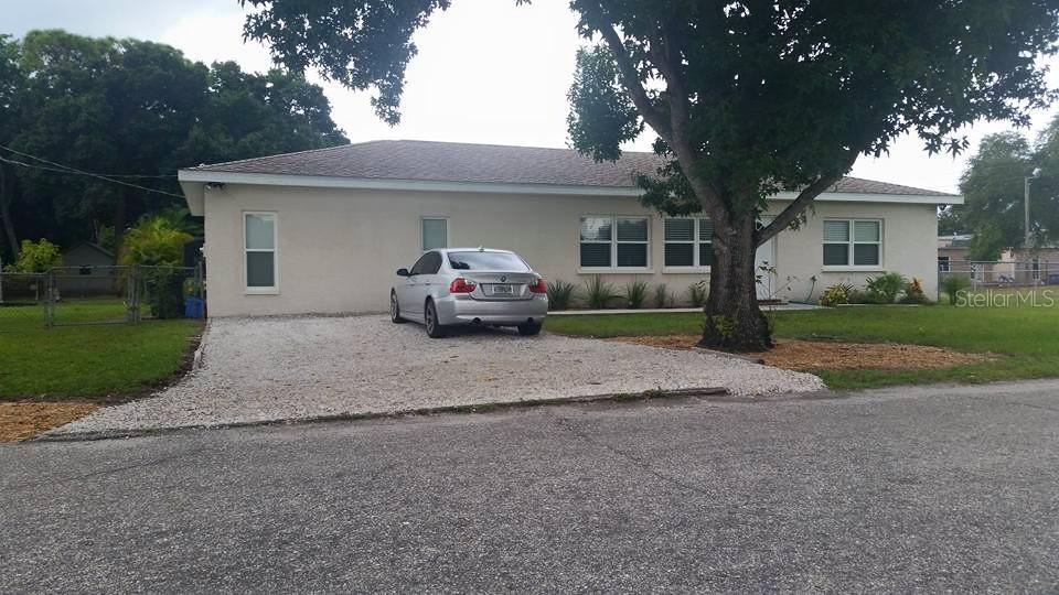 2411 26th Ave., Bradenton, FL 34205