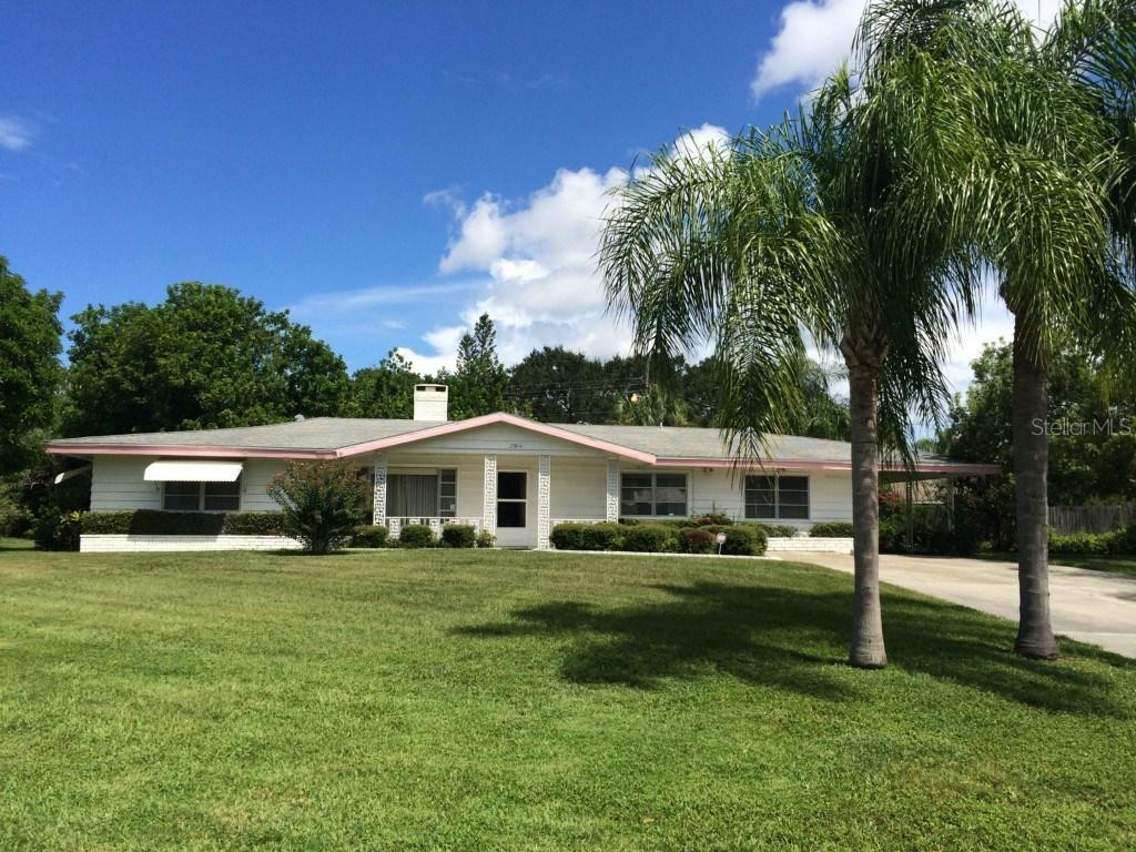 2914 Tangelo Dr., Sarasota, FL 34239