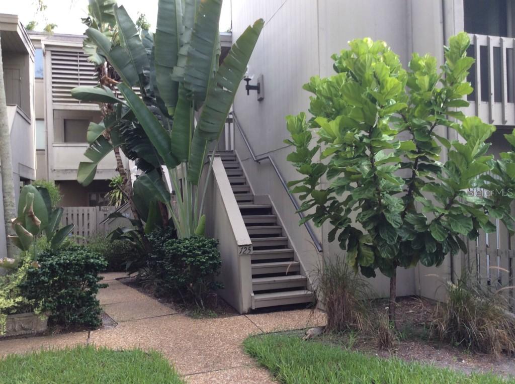 125 Woodland Pl., Osprey, FL 34229