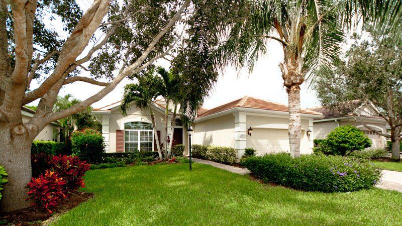 1947 85th Ct., Bradenton, FL 34209