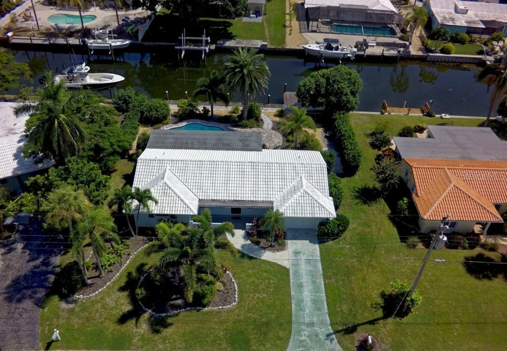 517 70th St., Holmes Beach, FL 34217