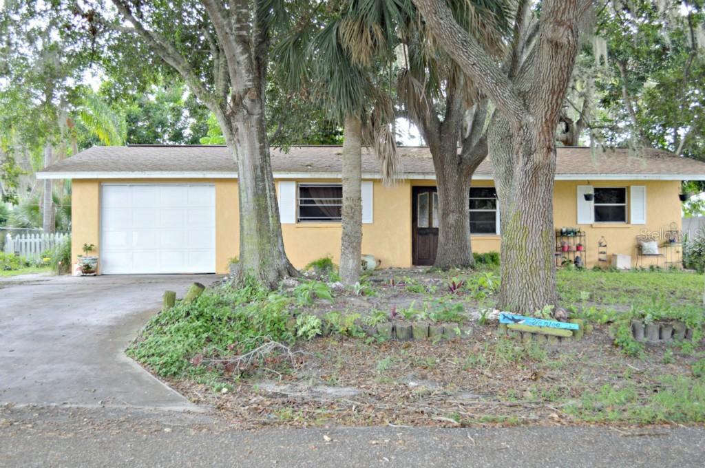 855 Polaris Rd., Venice, FL 34293