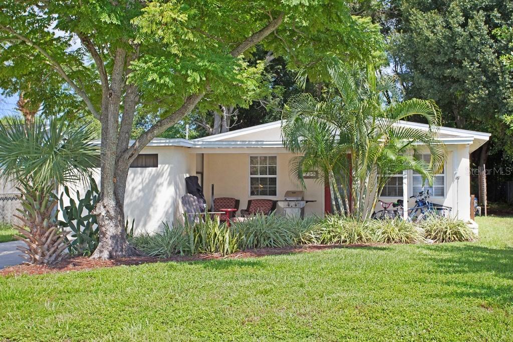 2229 Bougainvillea St., Sarasota, FL 34239