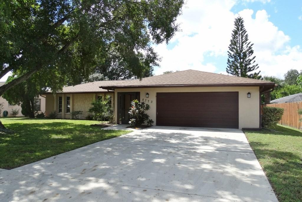 5773 Whistlewood Cir., Sarasota, FL 34232