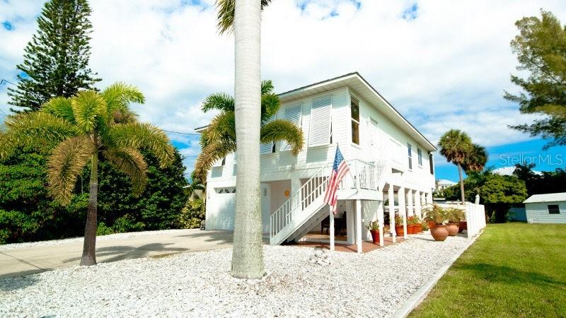 241 S Harbor Dr., Holmes Beach, FL 34217