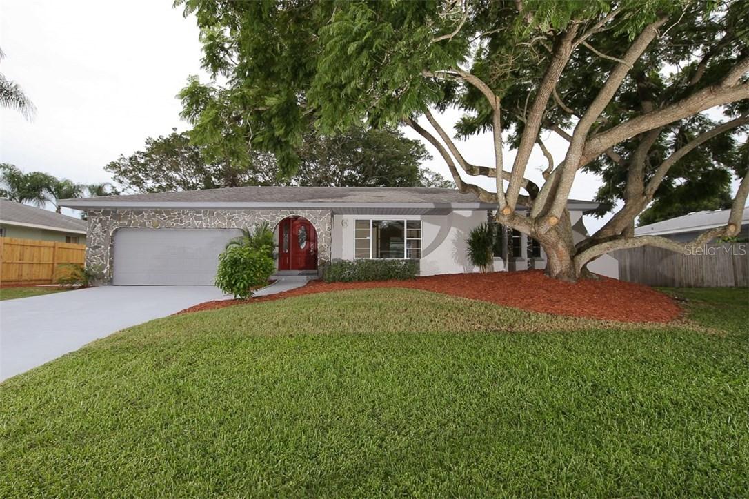 7703 13th Ave., Bradenton, FL 34209