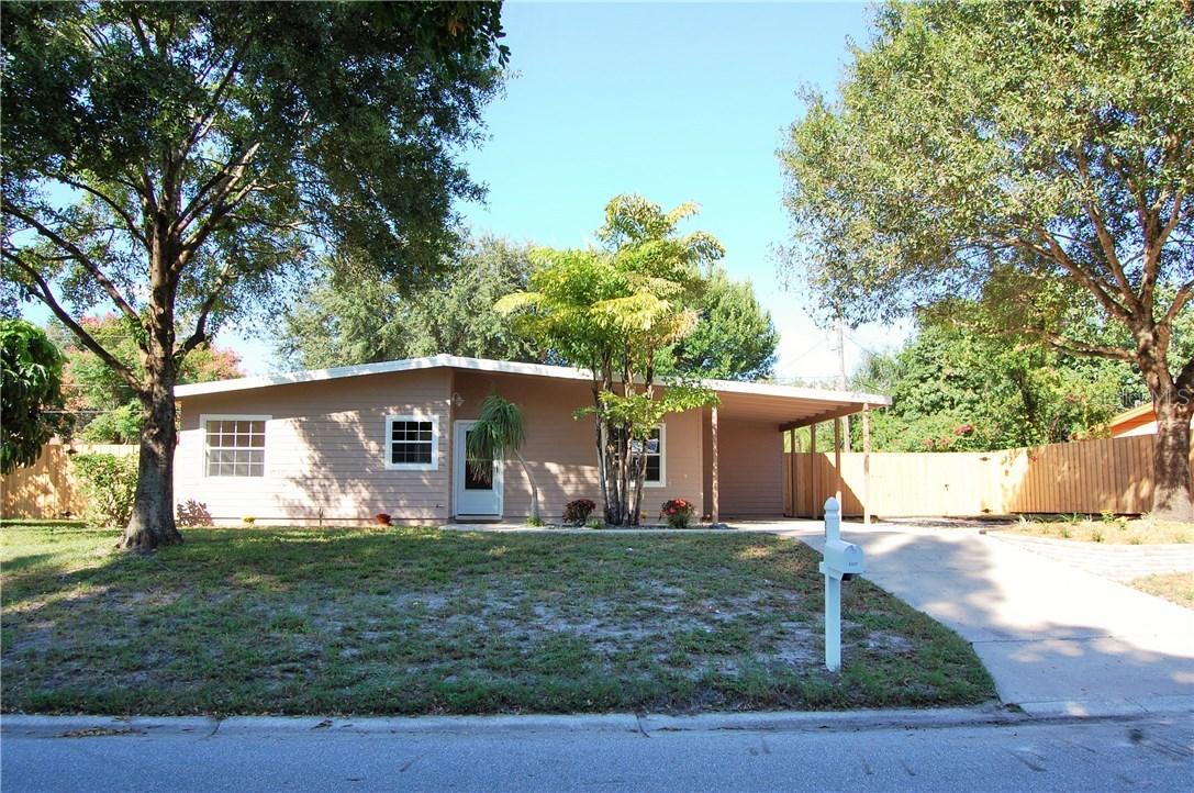 2457 Valencia Dr., Sarasota, FL 34239