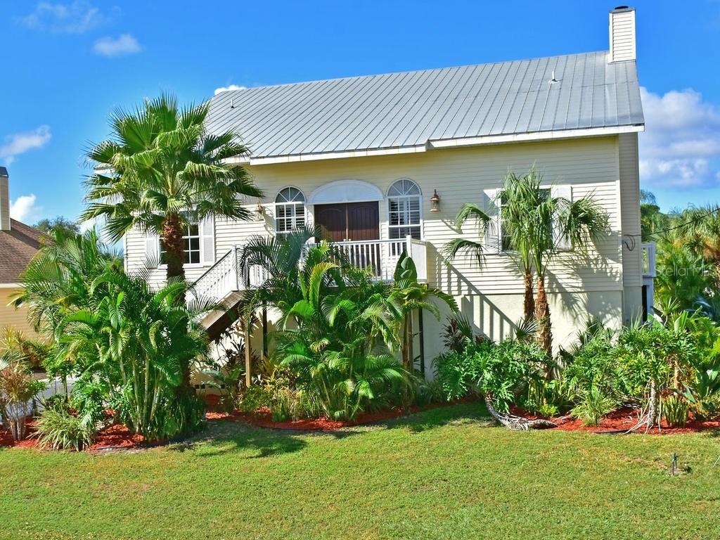 4107 1st Ave., Bradenton, FL 34208