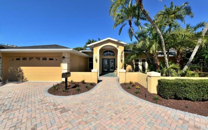 1385 Harbor Dr., Sarasota, FL 34239