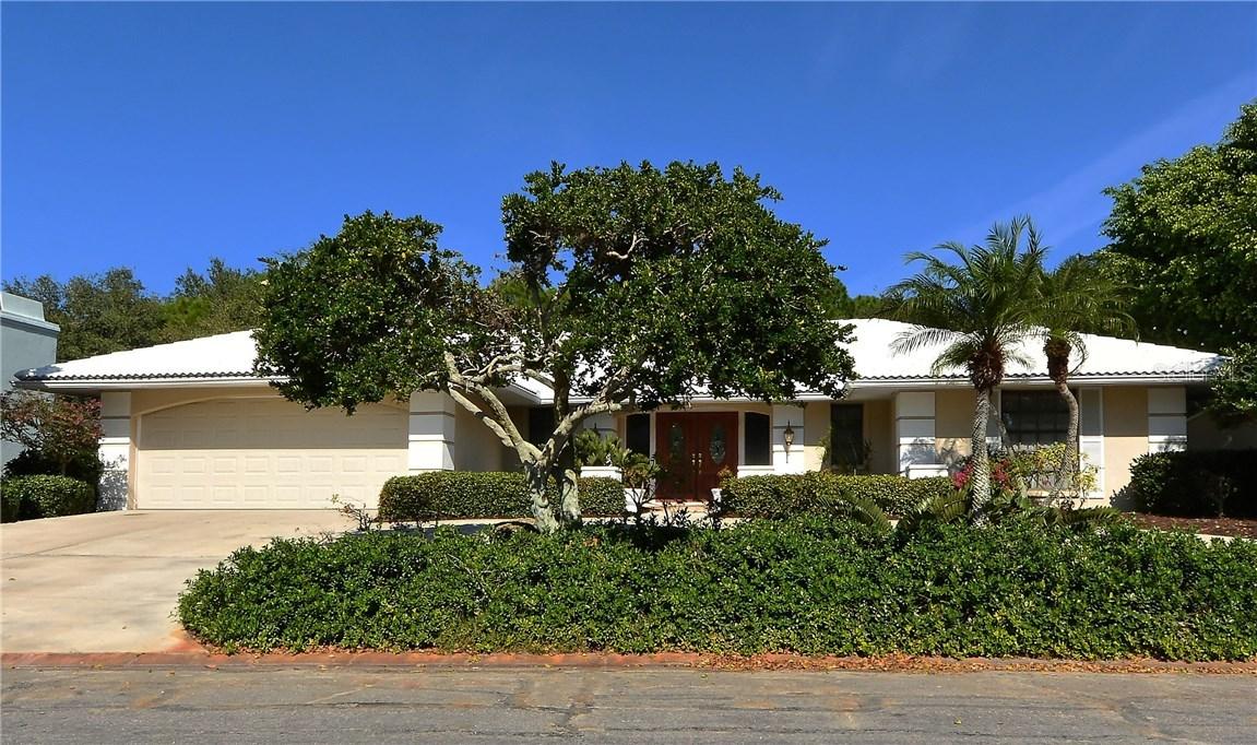 469 Yacht Harbor Dr., Osprey, FL 34229