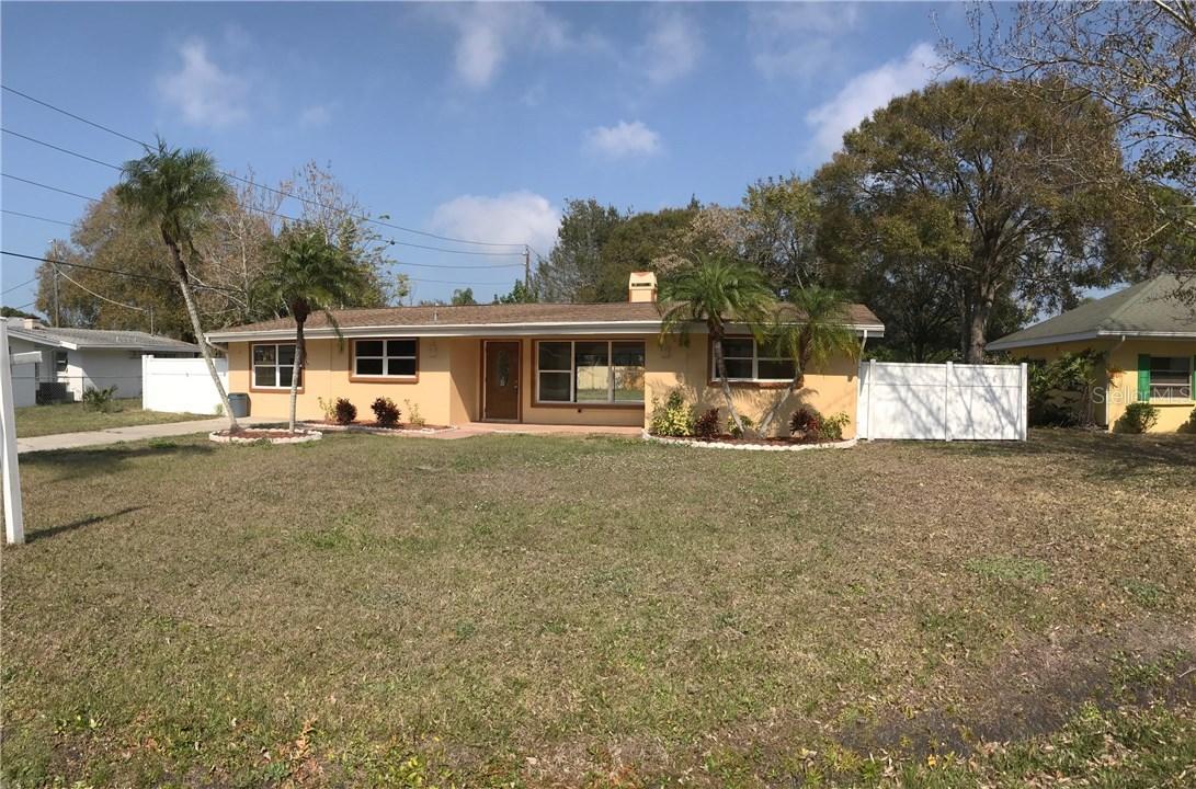 2239 Outer Dr., Sarasota, FL 34231