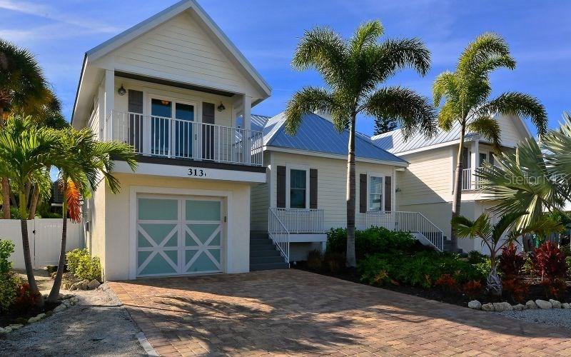 313 58th St. #B, Holmes Beach, FL 34217