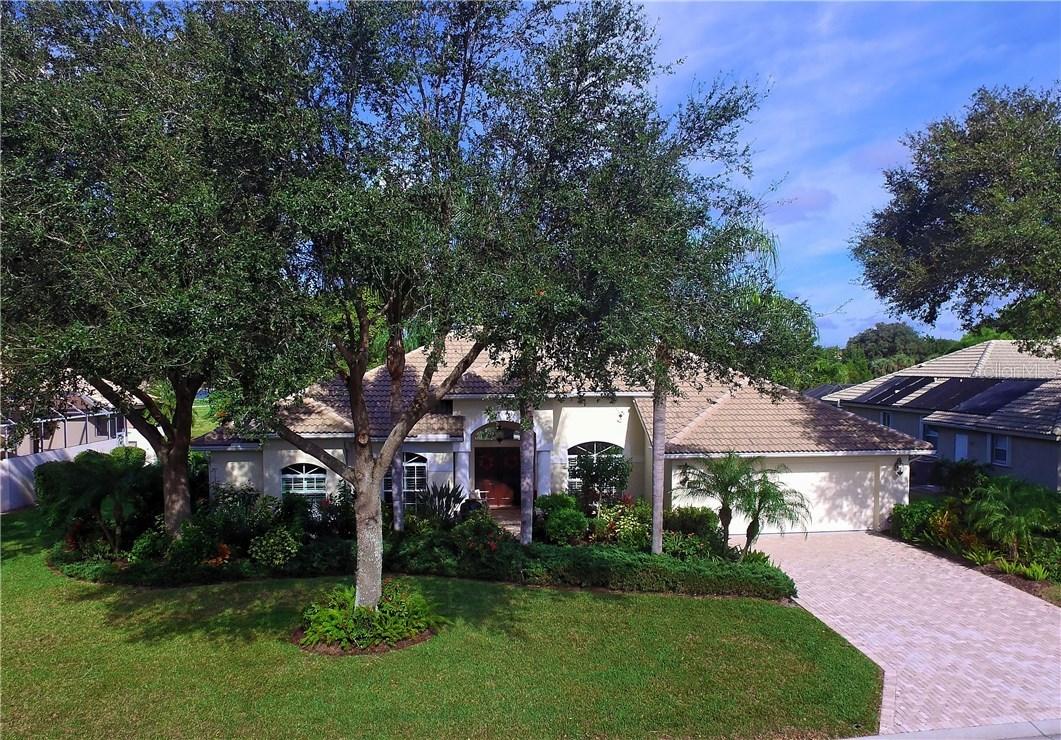2137 Muskogee Tr., Nokomis, FL 34275