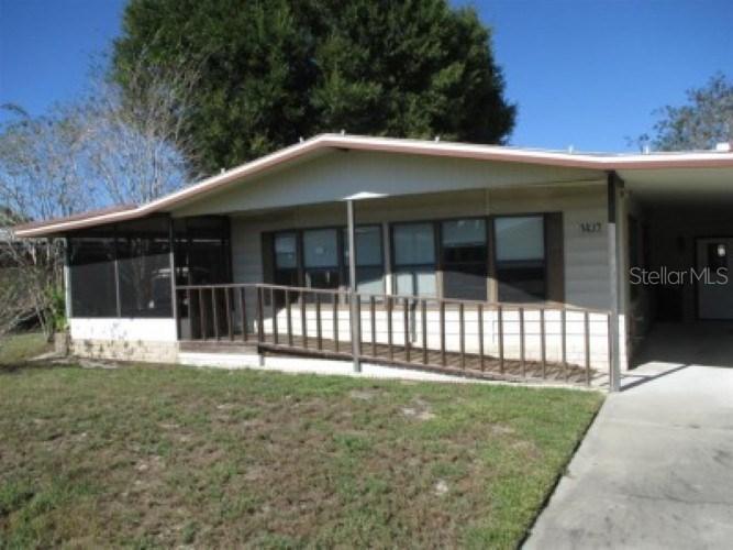 1437 Mohawk Cir., Tavares, FL 32778