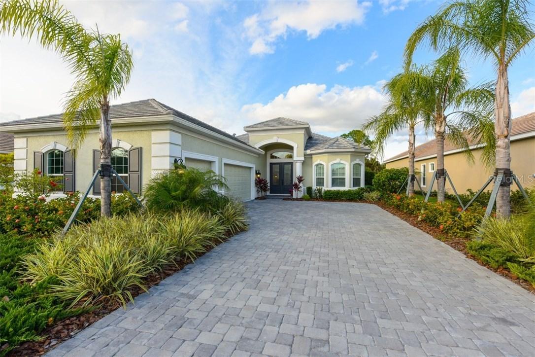 6739 Curzon Ter., University Park, FL 34201