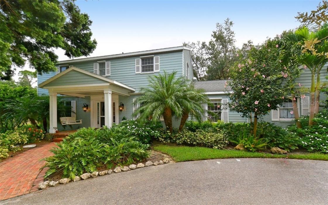 1415 Ladue Ln., Sarasota, FL 34231