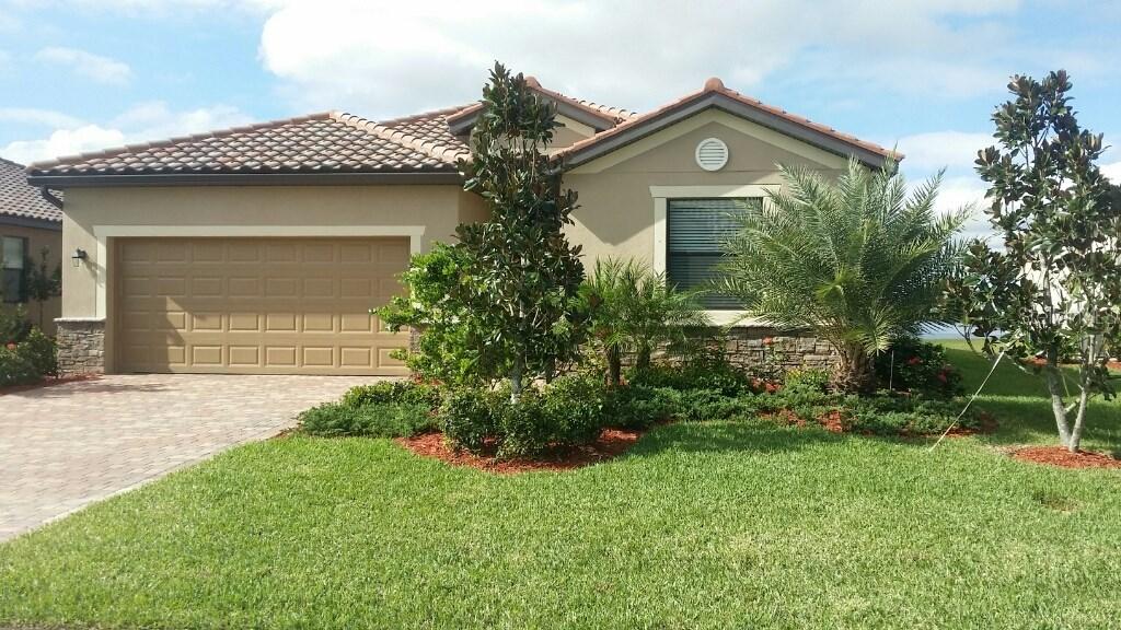 120 Sweet Tree St., Bradenton, FL 34212