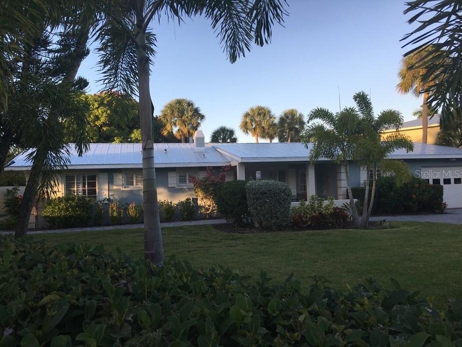 301 Jackson Dr., Sarasota, FL 34236