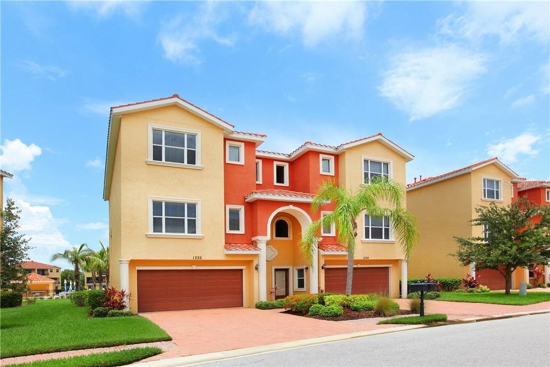 1226 3rd Street Cir., Palmetto, FL 34221