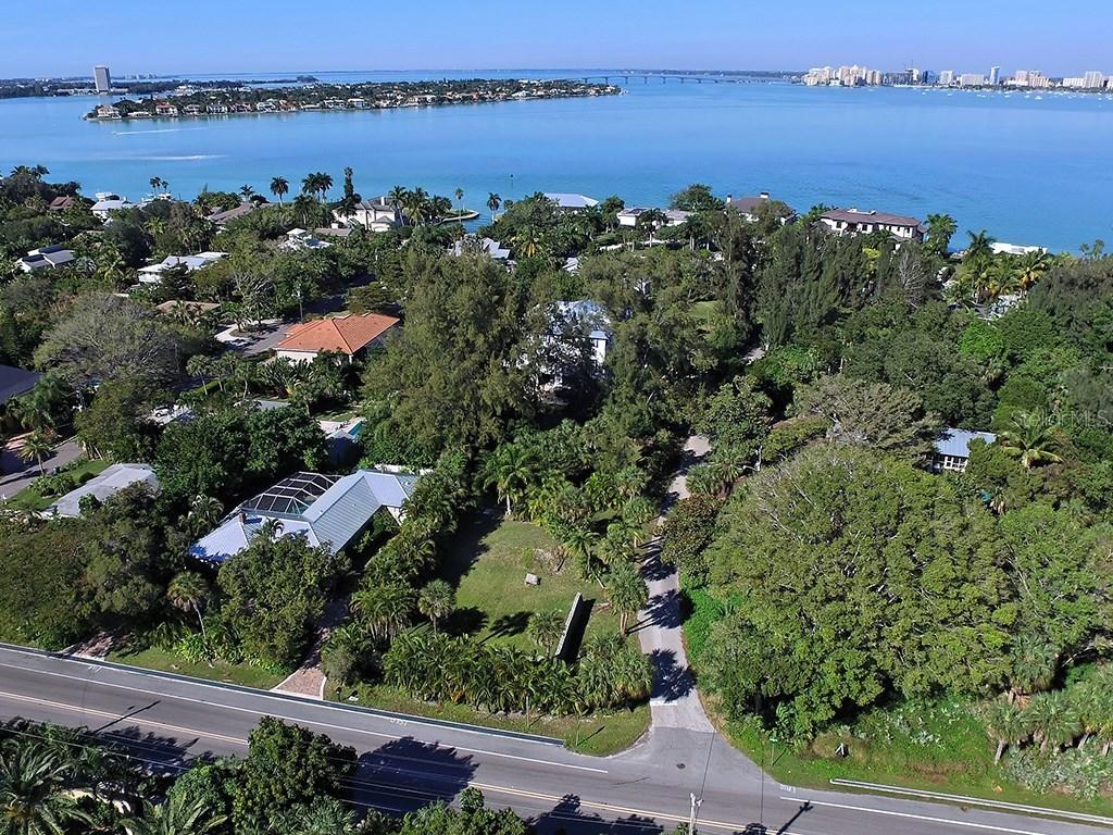 657 Siesta Dr., Sarasota, FL 34242