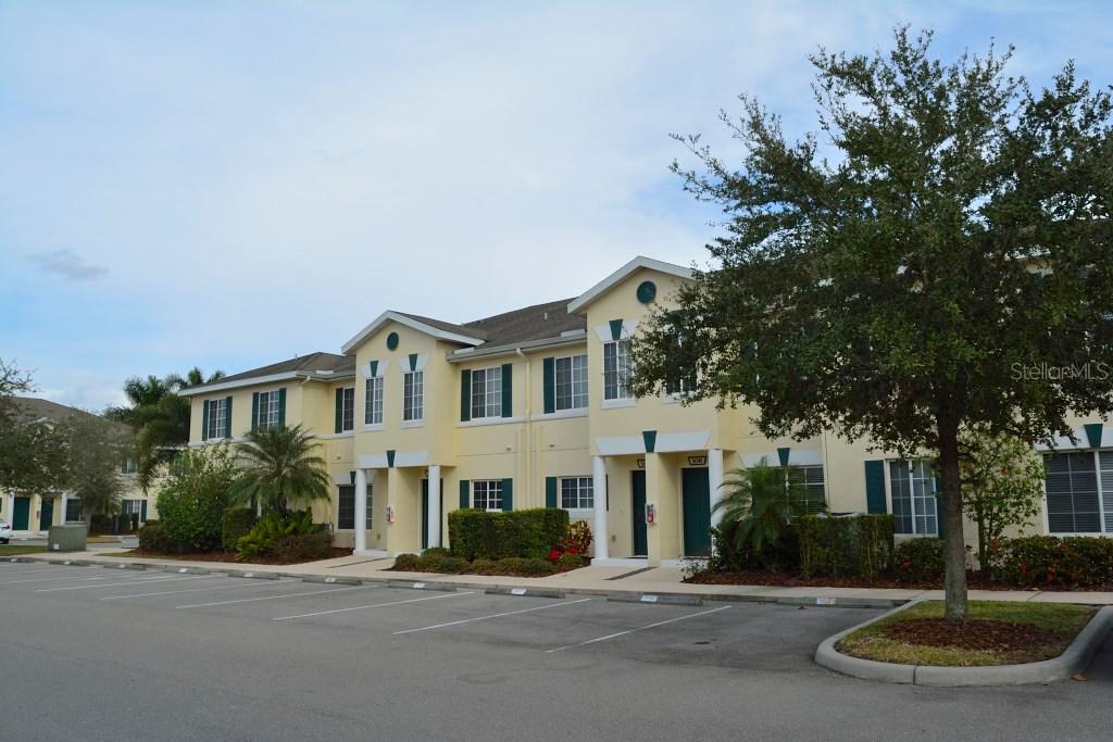 215 Cape Harbour Loop #106, Bradenton, FL 34212