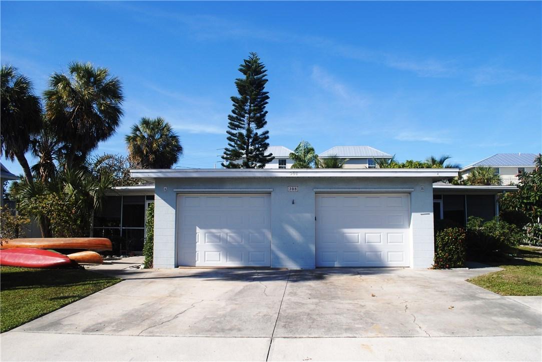 308 65th St. #A&B, Holmes Beach, FL 34217