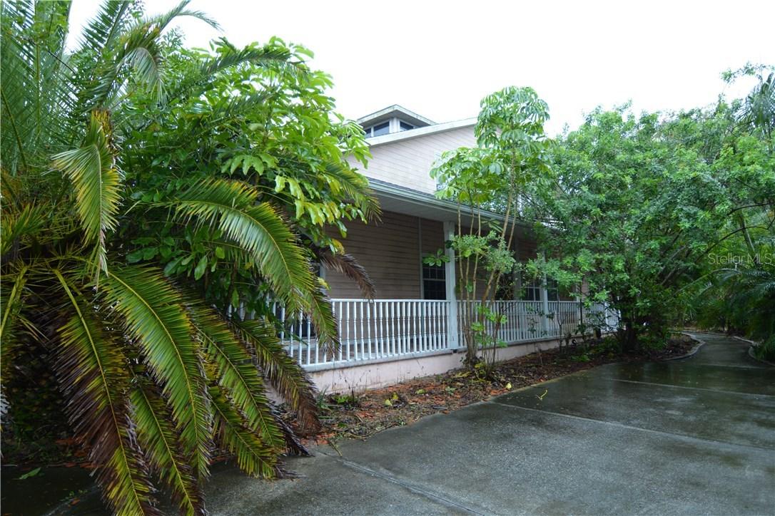 6182 9th Avenue Cir., Bradenton, FL 34212