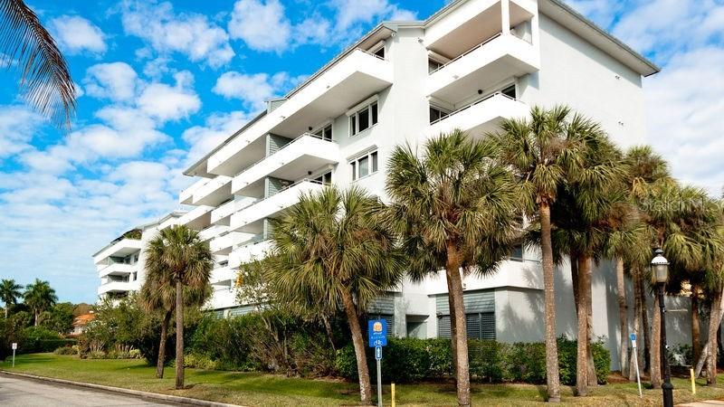 1000 Riverside Dr. #B201, Palmetto, FL 34221