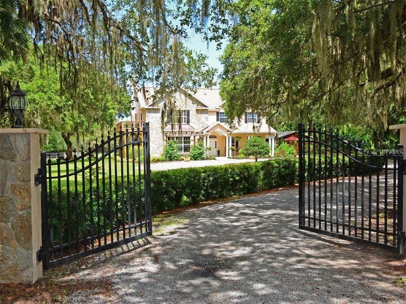 4403 24th Ave., Palmetto, FL 34221