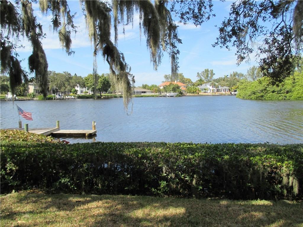 723 Hillcrest Dr., Bradenton, FL 34209