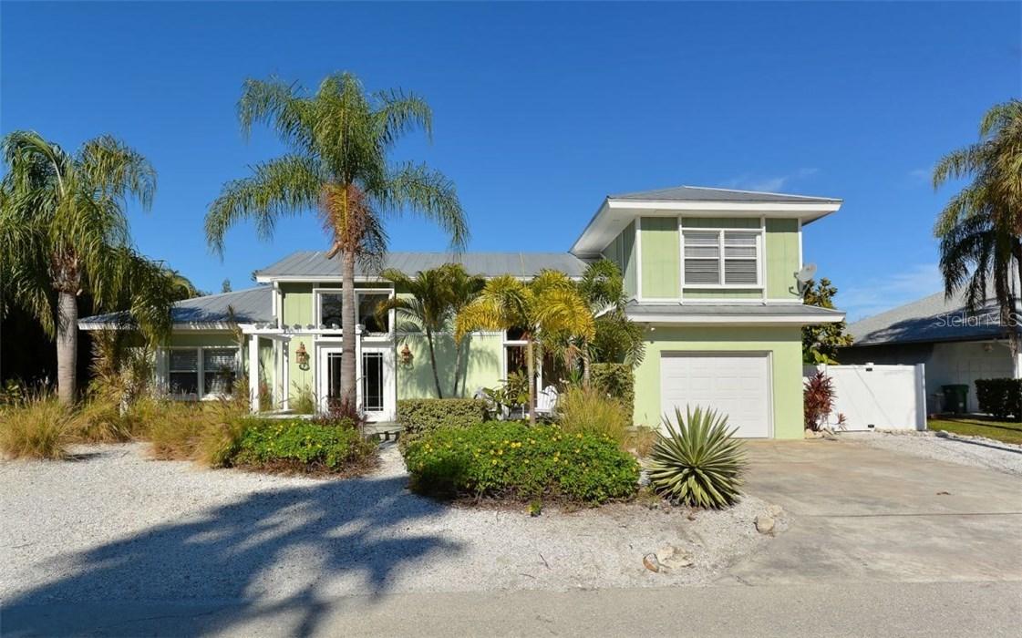 520 56th St., Holmes Beach, FL 34217