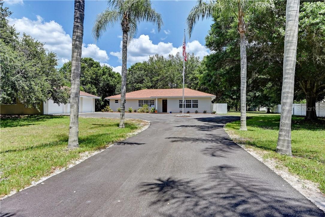 1324 Guardian Dr., Venice, FL 34292