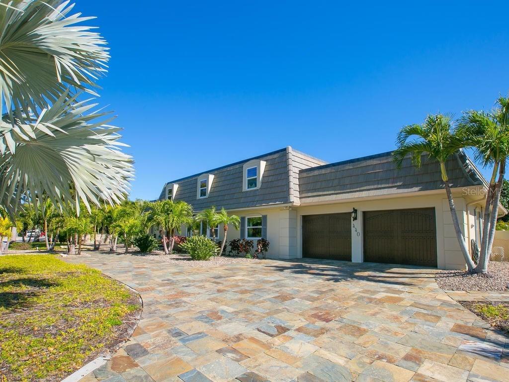 440 Pheasant Dr., Sarasota, FL 34236