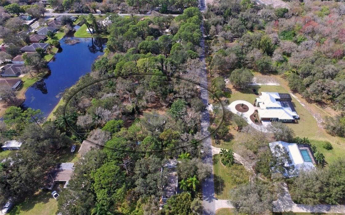 4650 10th St., Sarasota, FL 34232