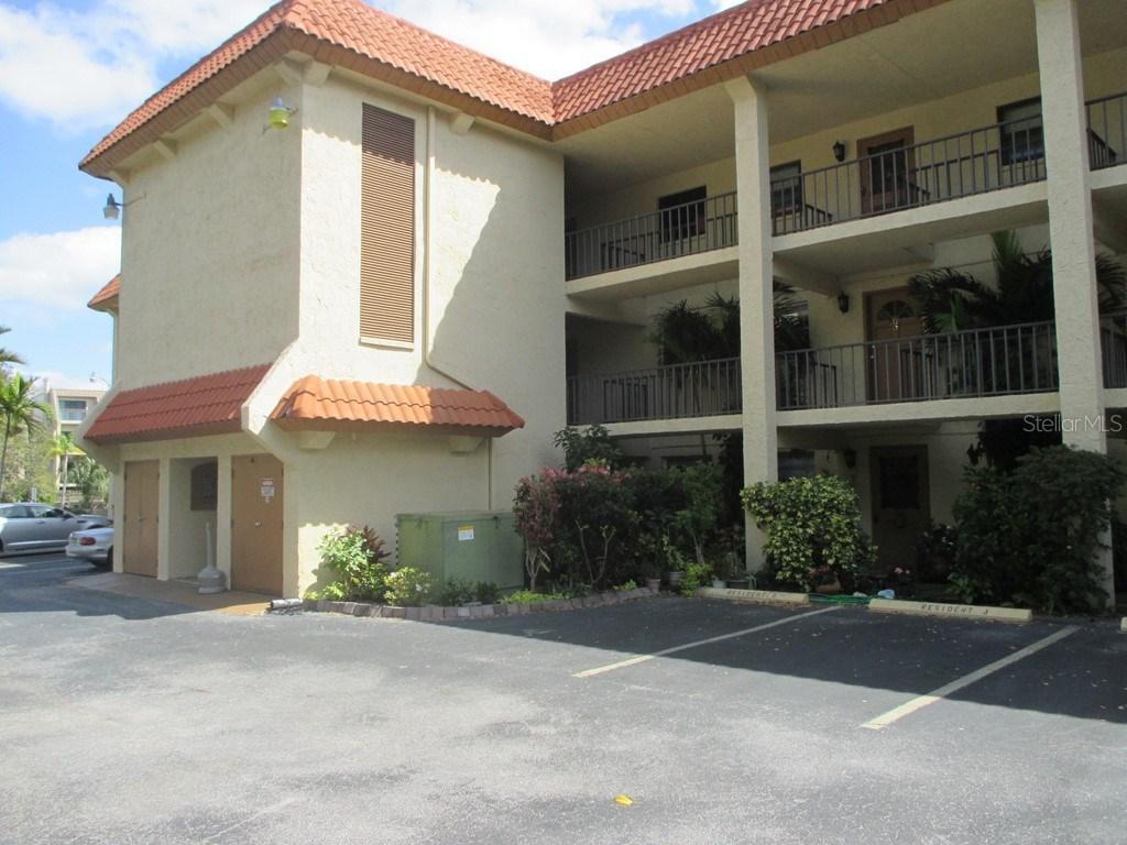 1650 Pine Tree Ln. #103, Sarasota, FL 34236