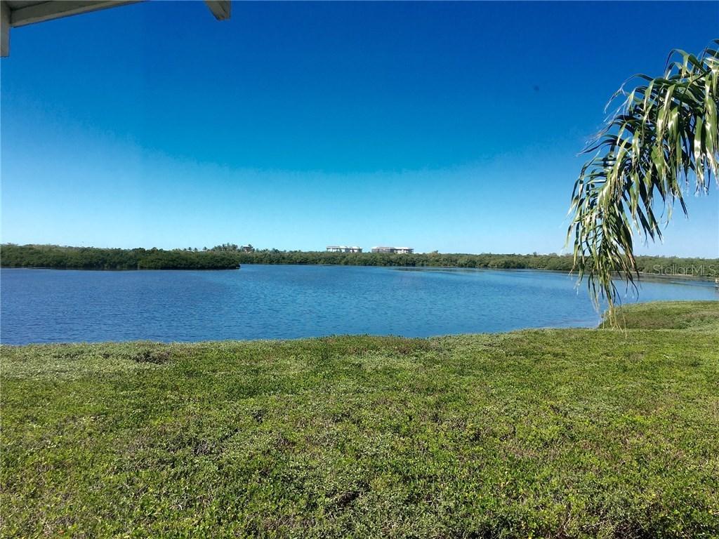 930 Sandpiper Cir., Bradenton, FL 34209